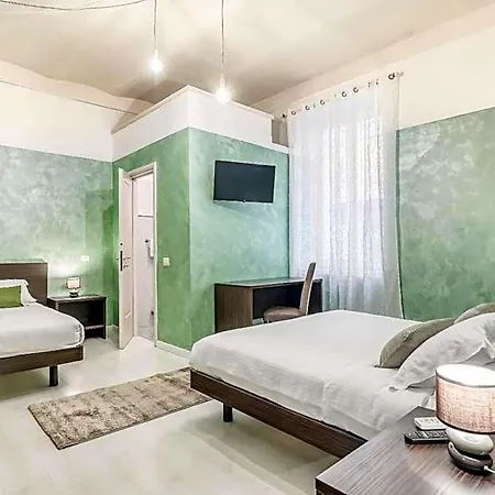 Asso Stazione Lejlighedshotel